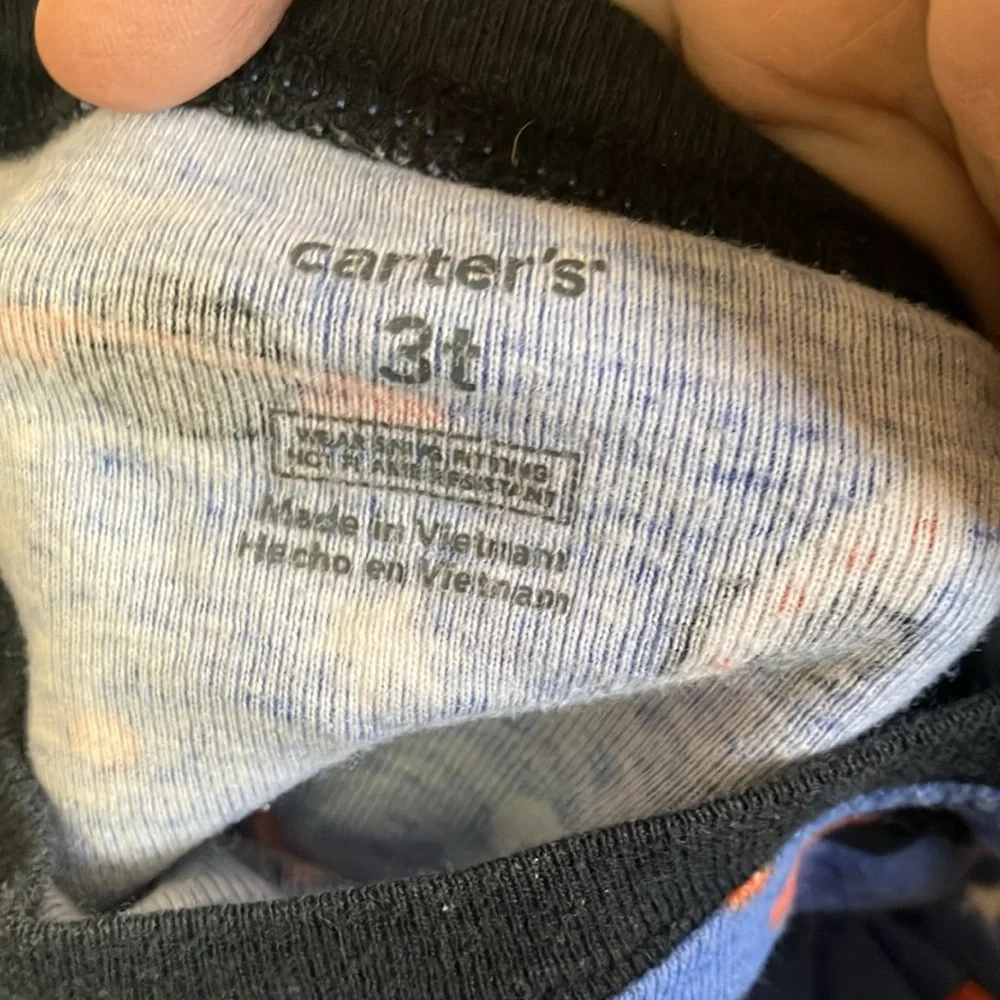 FINAL MARKDOWN Carters Blue Space-Themed Pajama Set 3t